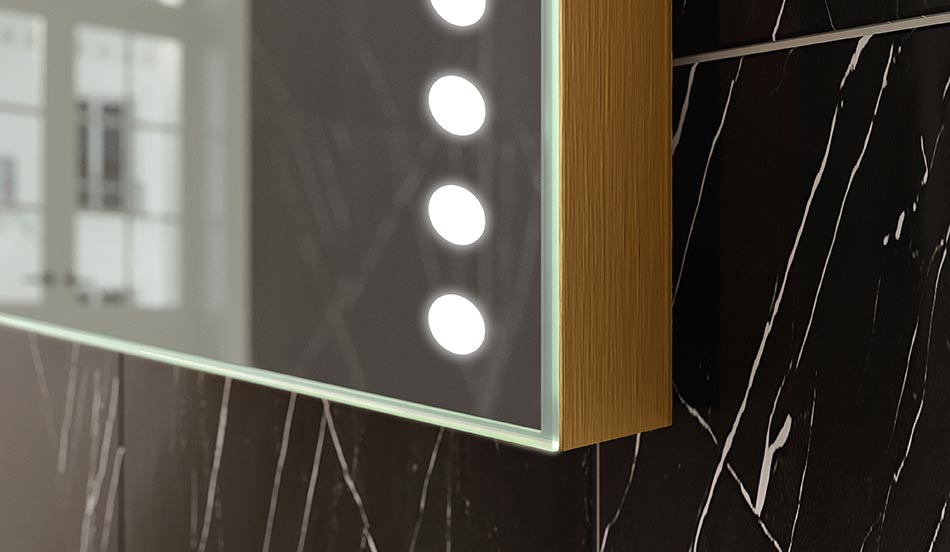 Pravokotno kopalniško ogledalo z LED osvetlitvijo in minimalističnim okvirjem | ARTFORMA