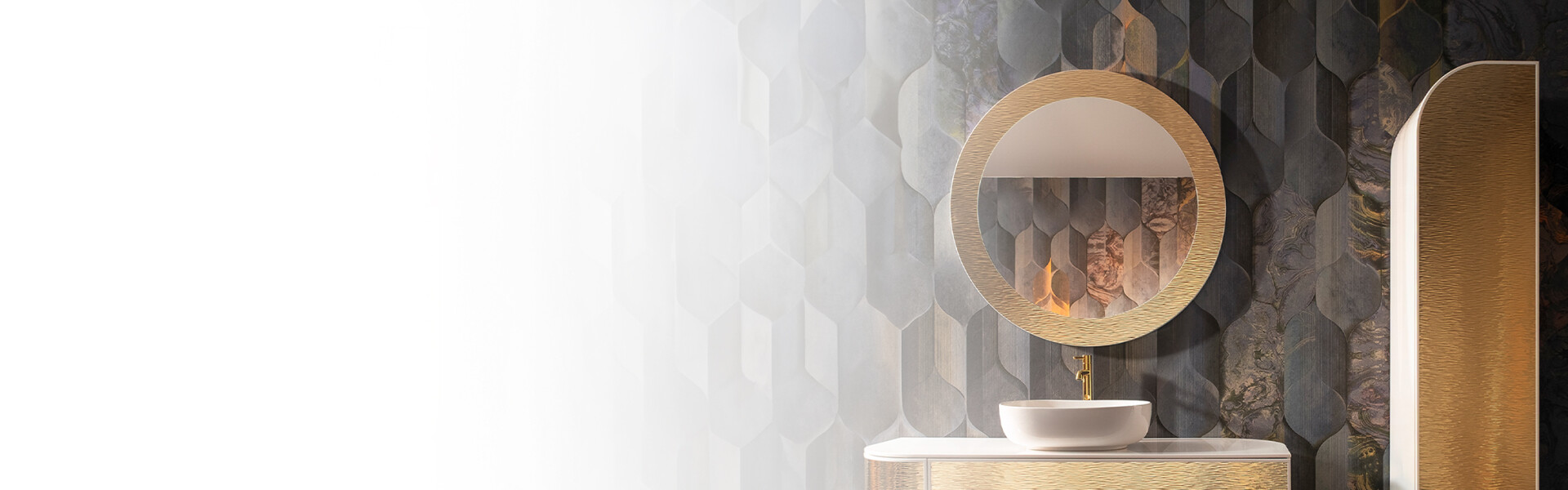 Ogledala v kovinskem okvirju